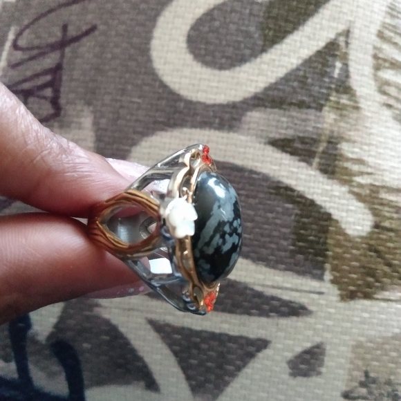 Statement ring - Picture 2 of 3